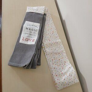 NWOT Kitchen towel by Demdaco - "Grandma bakes magic & sprinkles it with love"
